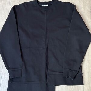 Small Women's - Zara Pullover Black Long Sleeve Uneven Waist Sweater